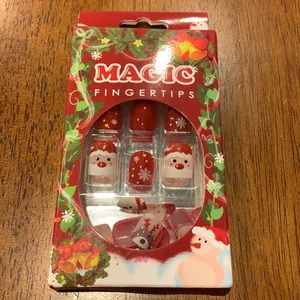 Magic Fingertips - Christmas Nails